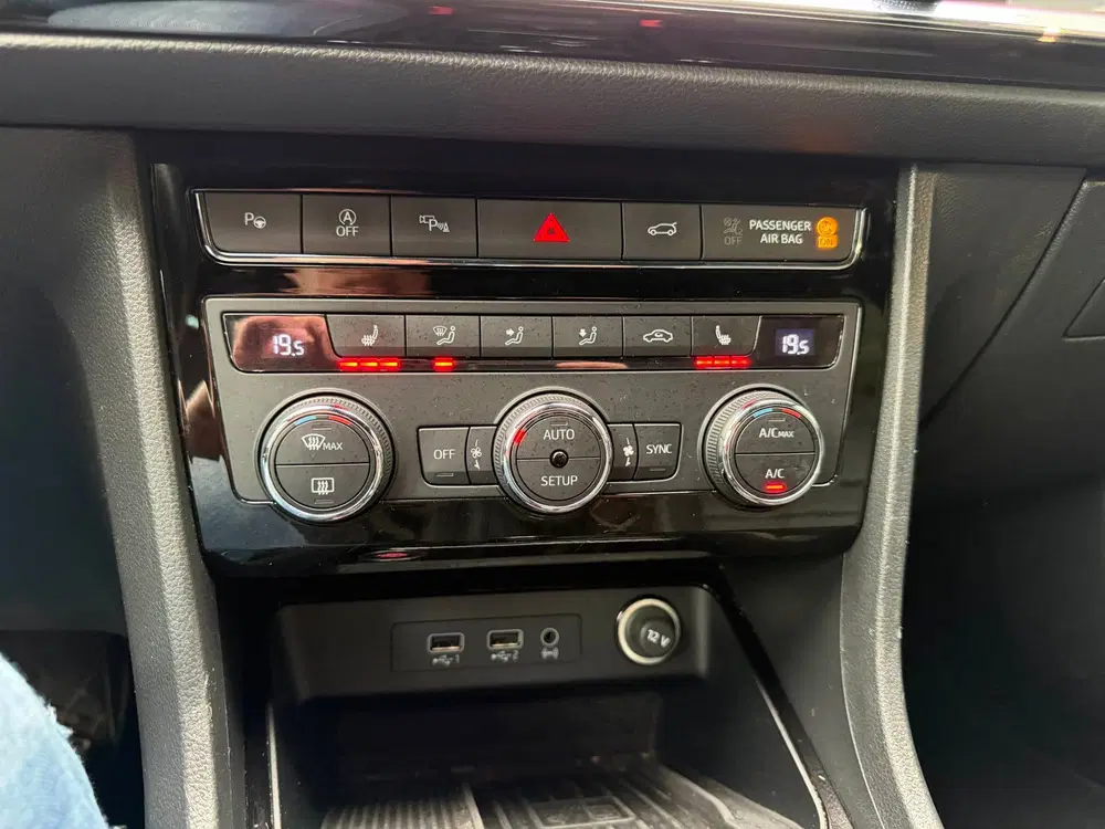 SEAT Ateca 1.5 TSI FR Business Intense Automaat LEER uit 2019, foto 16