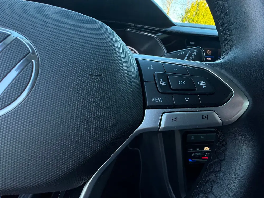 Volkswagen T-Cross 1.0 TSI Life CAMERA / PDC VOOR & ACHTER / uit 2022, foto 16