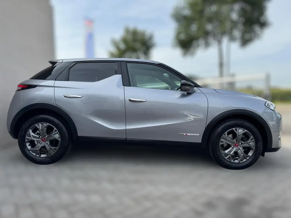 DS Automobiles 3 Crossback DS 3 Crossback 1.2 PureTech Business AUTOMAAT / PDC / CARPLA uit 2019, foto 7