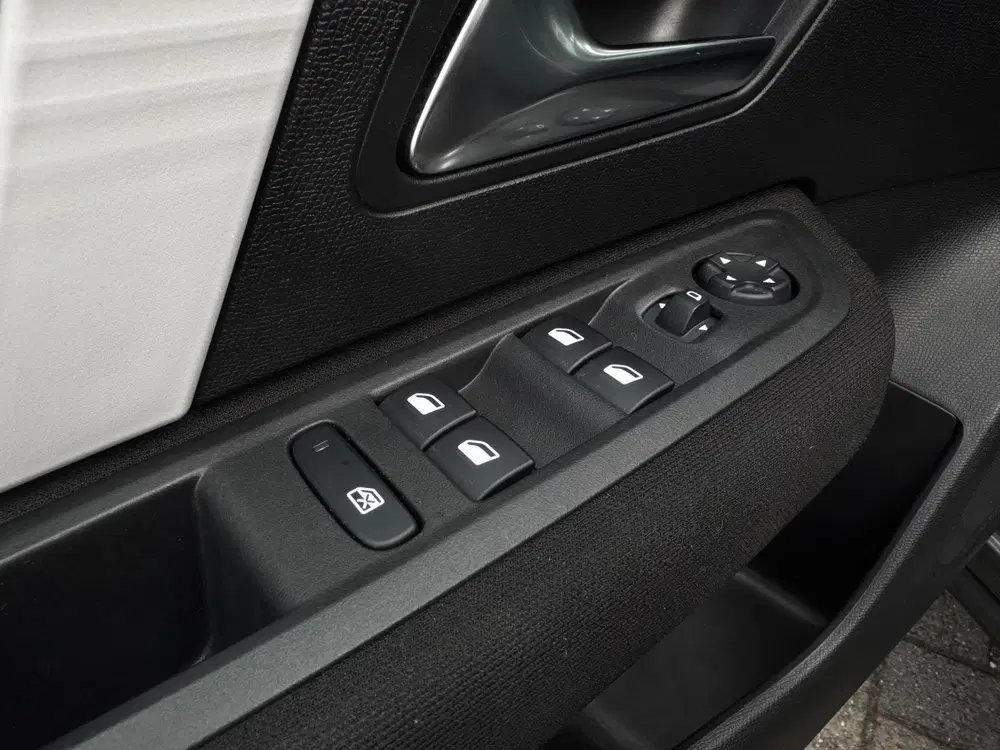Citroën C4 Citroen C4 1.2 Puretech Feel AFNEEMBARE TR uit 2021, foto 10