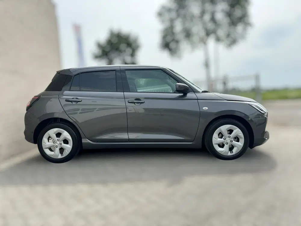 Suzuki Swift 1.2 Select Smart Hybrid CAMERA uit 2025, foto 9