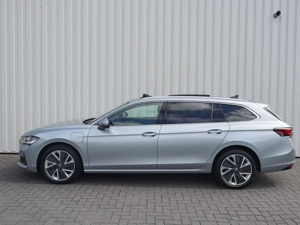Skoda Superb 1.5 TSI 204pk PHEV Edition uit 2025, foto 13