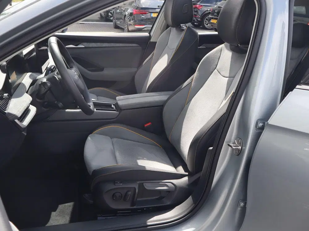 Skoda Superb 1.5 TSI 204pk PHEV Edition uit 2025, foto 4