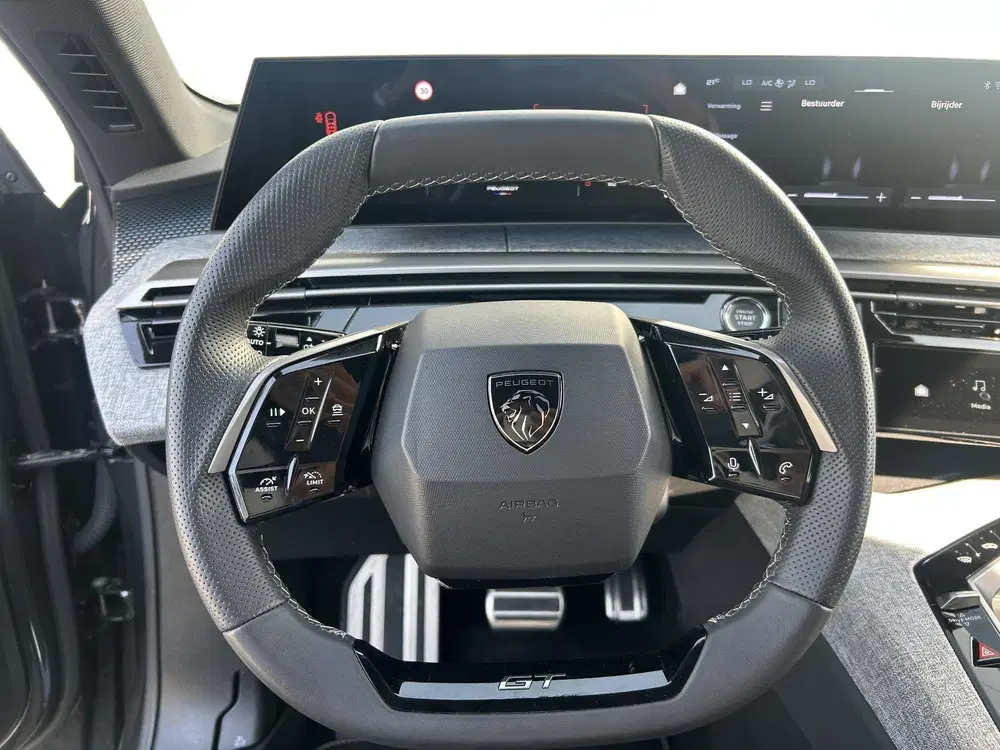 Peugeot 5008 1.2 Hybrid 136 GT uit 2025, foto 10