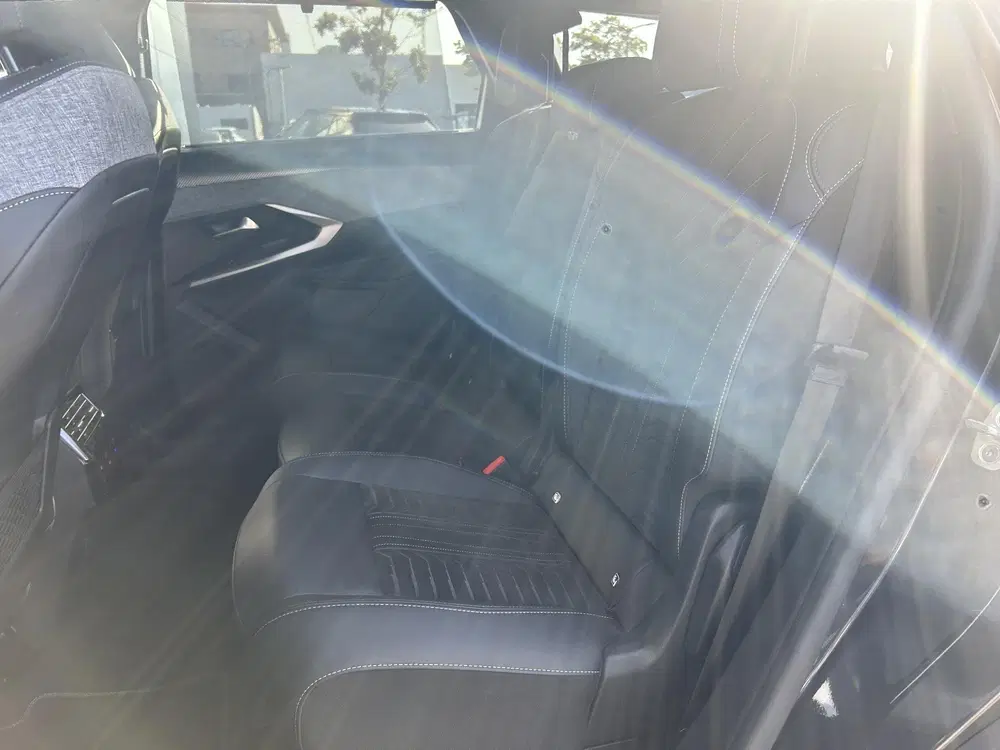 Peugeot 5008 1.2 Hybrid 136 GT uit 2025, foto 18