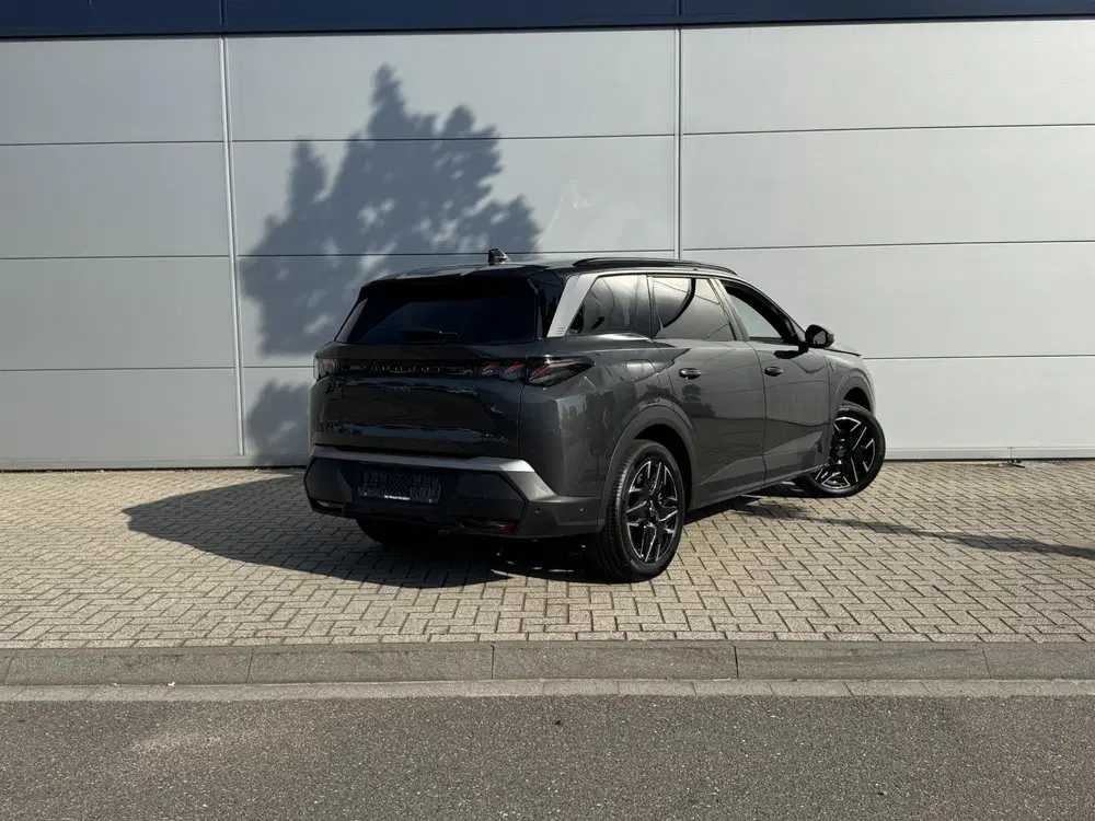 Peugeot 5008 1.2 Hybrid 136 GT uit 2025, foto 6