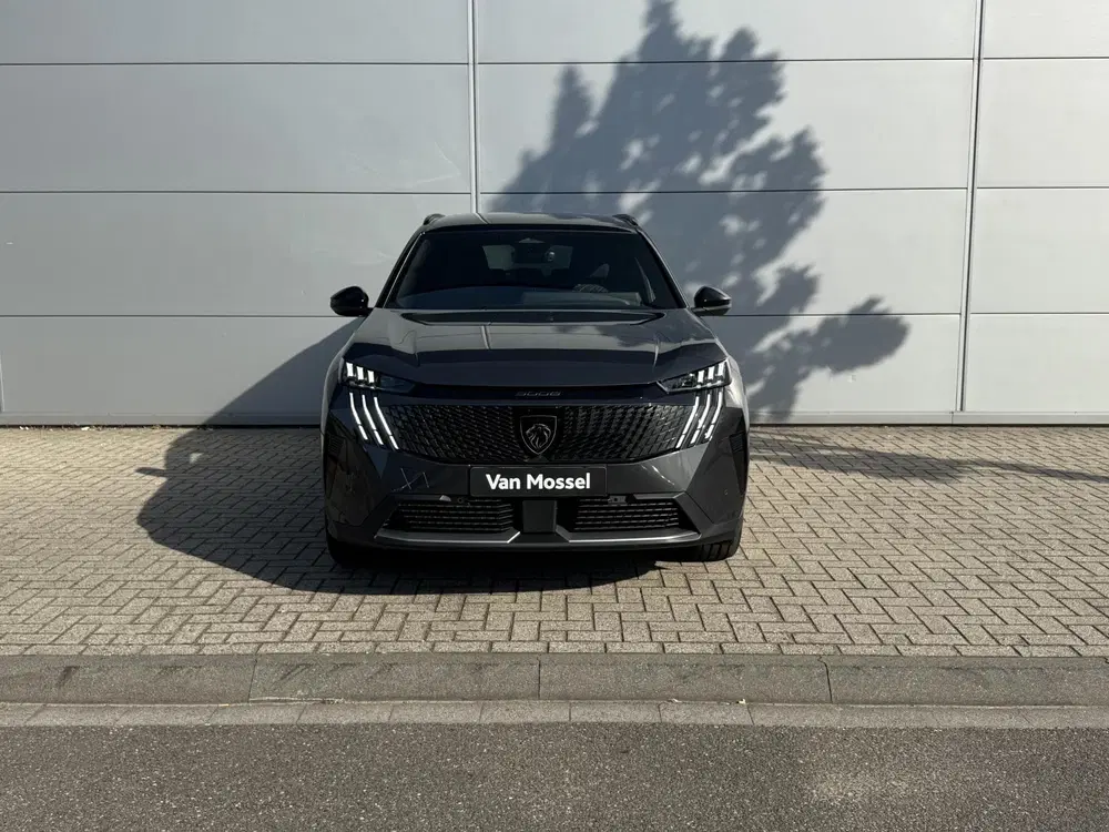 Peugeot 5008 1.2 Hybrid 136 GT uit 2025, foto 9