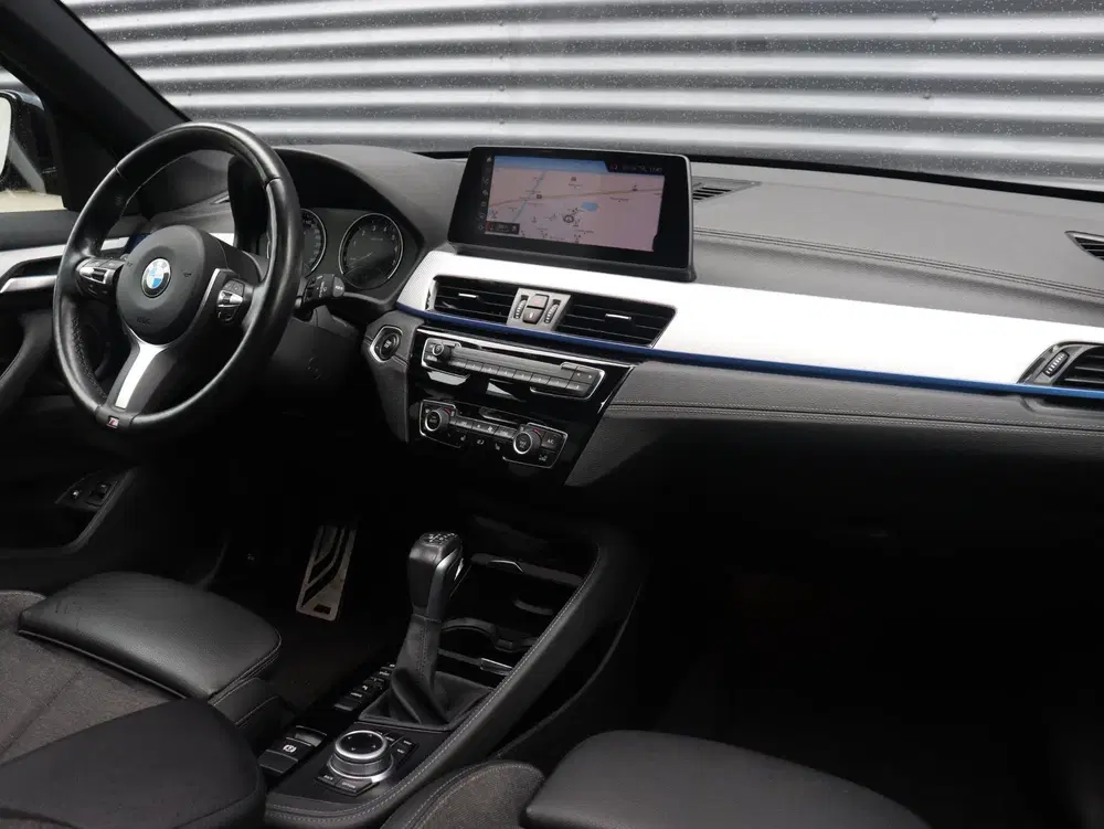 BMW X1 xDrive25e uit 2021, foto 15