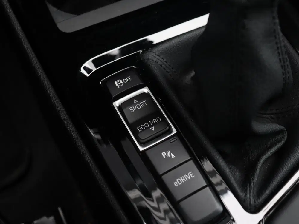 BMW X1 xDrive25e uit 2021, foto 19