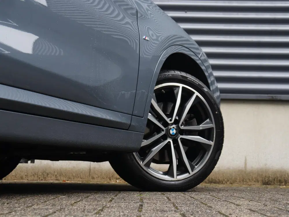 BMW X1 xDrive25e uit 2021, foto 5