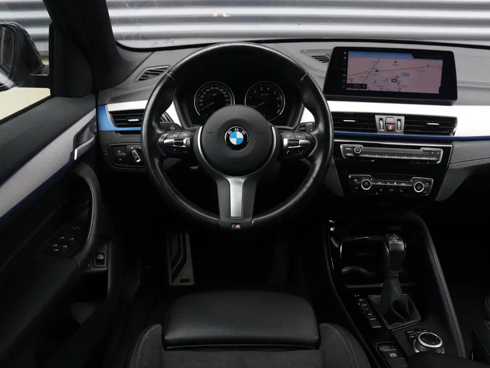 BMW X1 xDrive25e uit 2021, foto 7