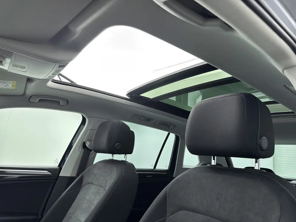 Volkswagen Tiguan 2.0 TSI 4Motion Highline // 2500KG TREKVER uit 2021, foto 6