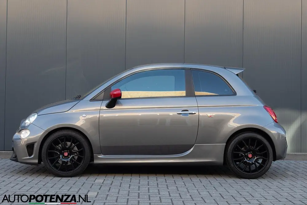 Abarth 595 Fiat Abarth 1.4 T-Jet special series F595 500 165PK CarPlay uit 2022, foto 6