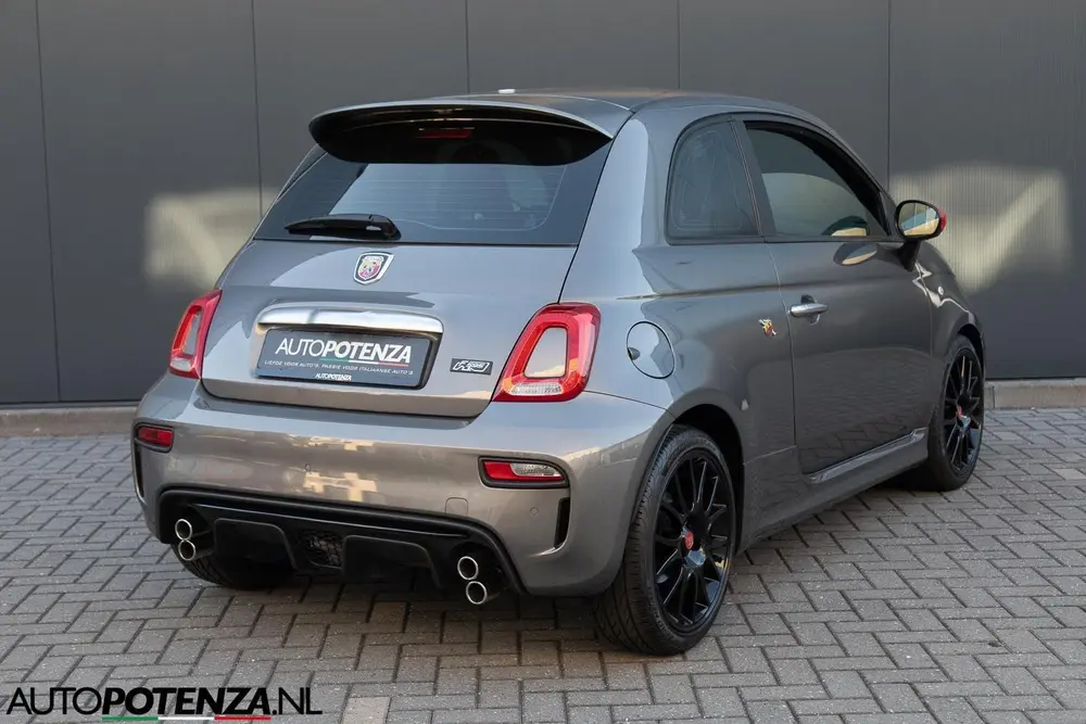 Abarth 595 Fiat Abarth 1.4 T-Jet special series F595 500 165PK CarPlay uit 2022, foto 7