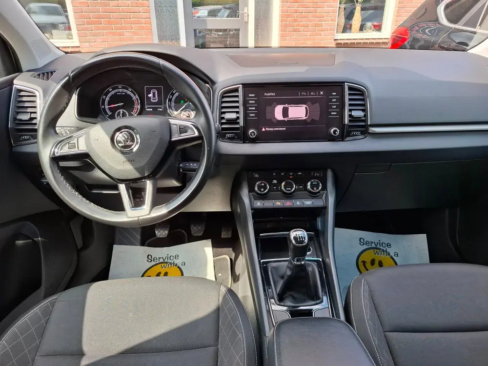 Skoda Karoq 1.0 TSI Ambition Business Dealer onderhoud uit 2019, foto 2