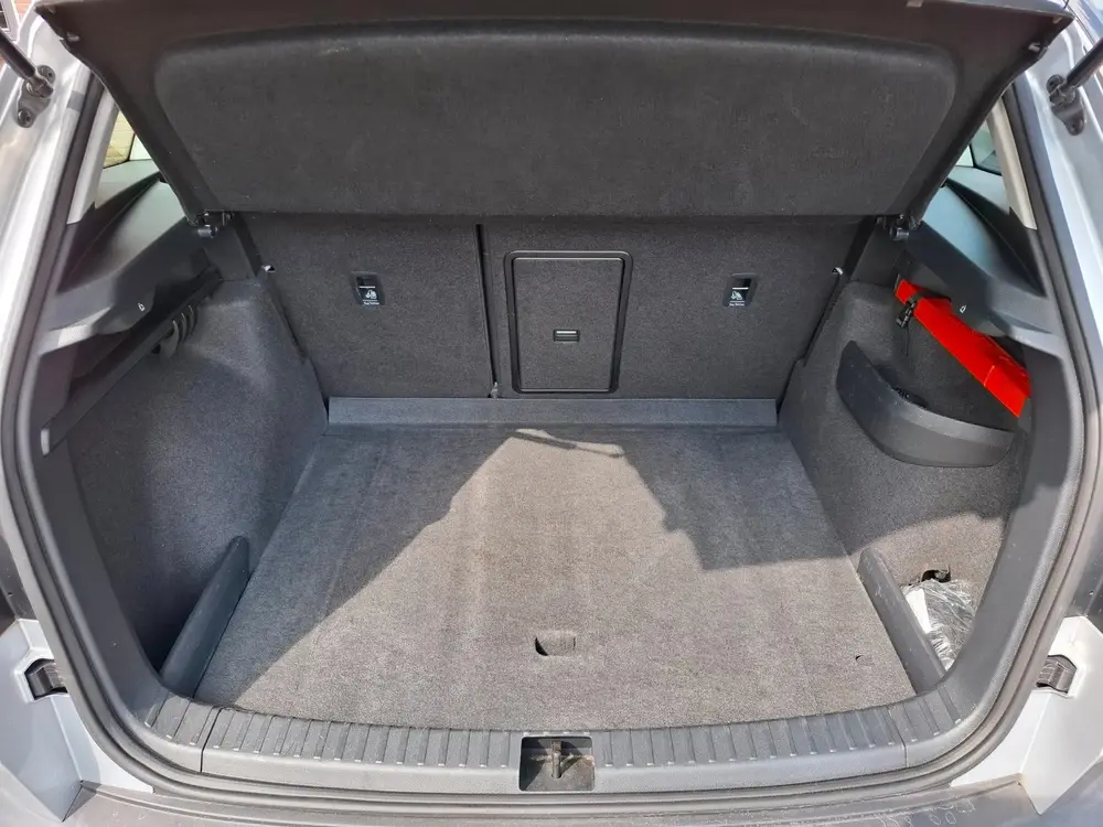 Skoda Karoq 1.0 TSI Ambition Business Dealer onderhoud uit 2019, foto 7