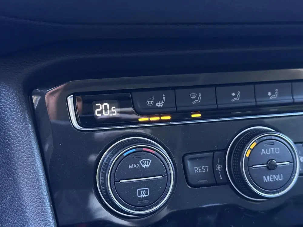 Volkswagen Tiguan 1.5 TSI ACT Highline Led, Pano, 360 Camera uit 2019, foto 18