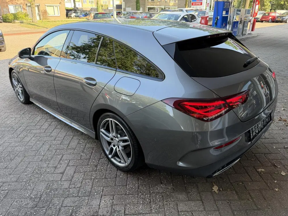 Mercedes-Benz CLA 200 AMG Line uit 2021, foto 5