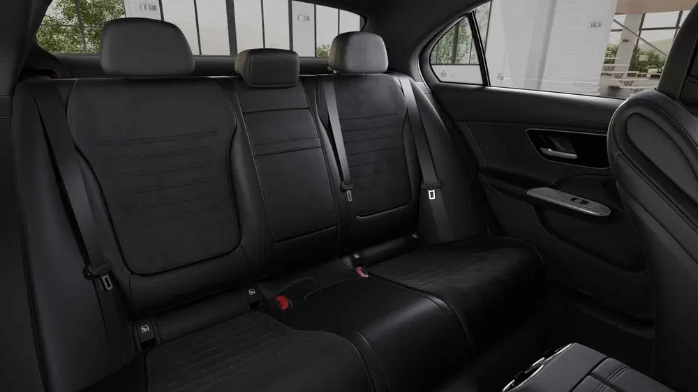 Mercedes-Benz C-Klasse 300 e AMG Line uit 2023, foto 6