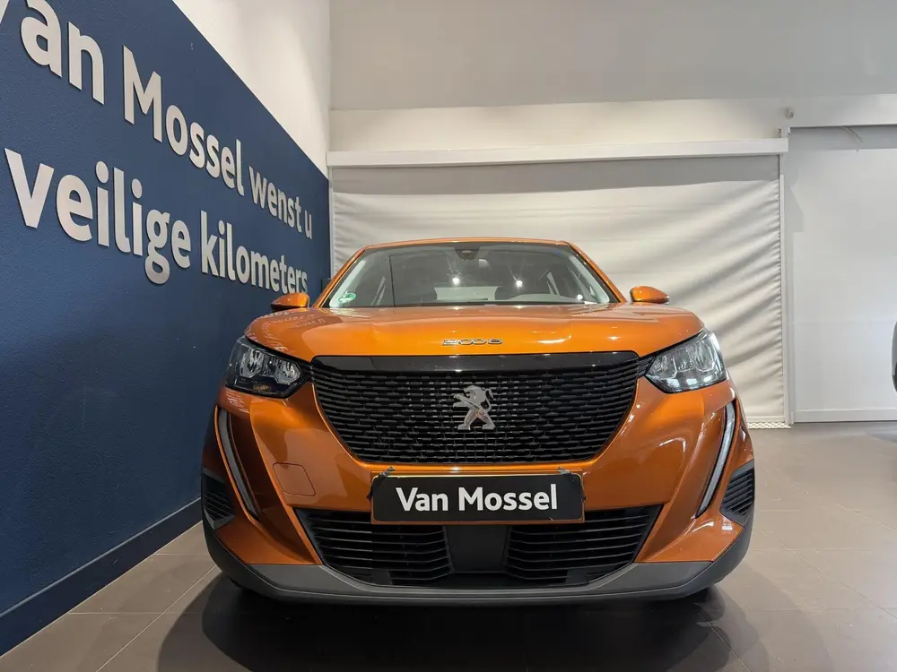 Peugeot 2008 1.2 PureTech Active Pack uit 2021, foto 2