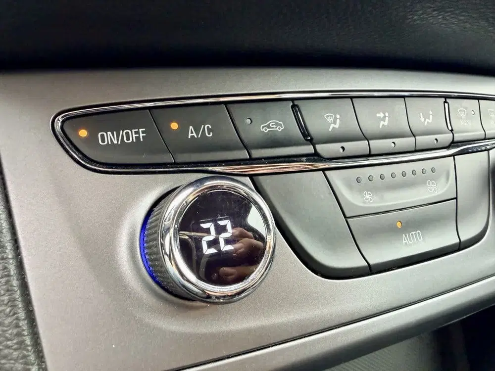 Opel Astra 1.4 Business Edition (bj 2020) uit 2020, foto 19
