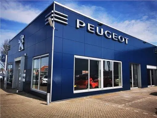 Peugeot 208 1.2 PureTech Blue Lease Active uit 2020, foto 3