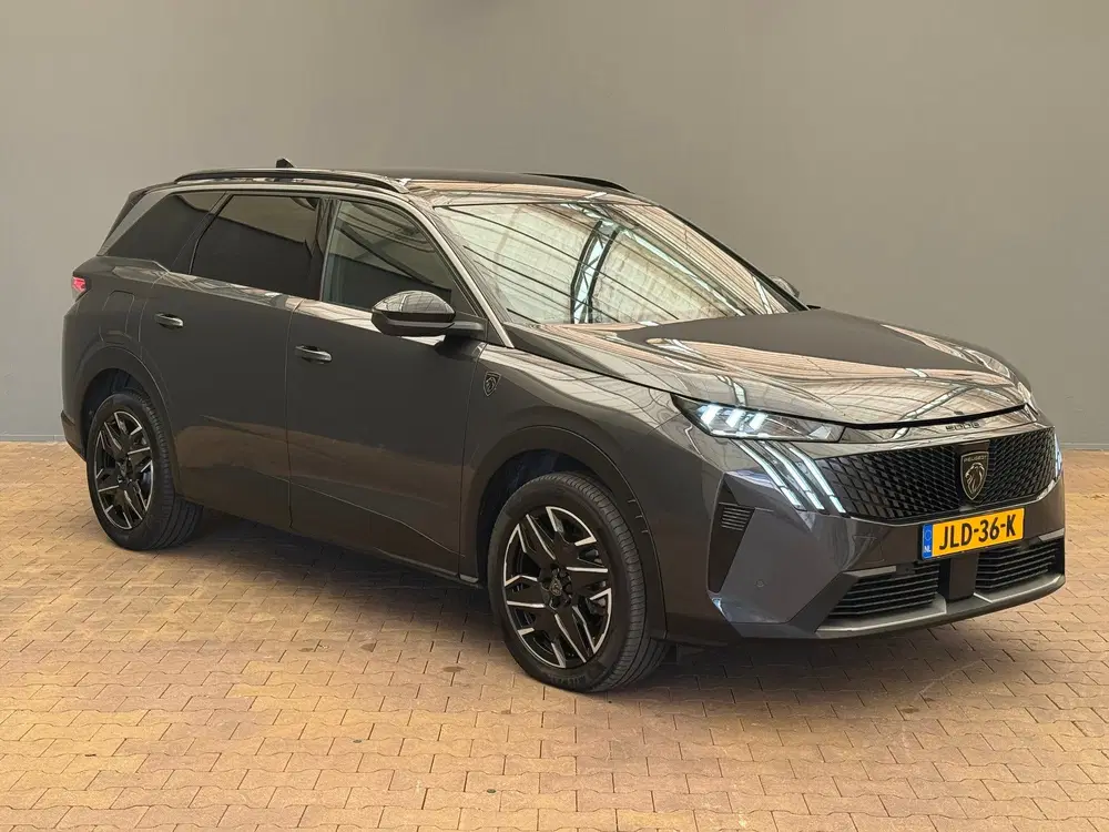 Peugeot 5008 1.2 Hybrid 136 GT uit 2024, foto 10