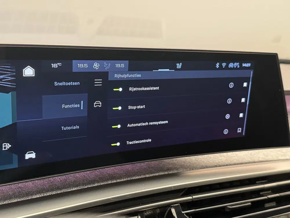 Peugeot 5008 1.2 Hybrid 136 GT uit 2024, foto 16