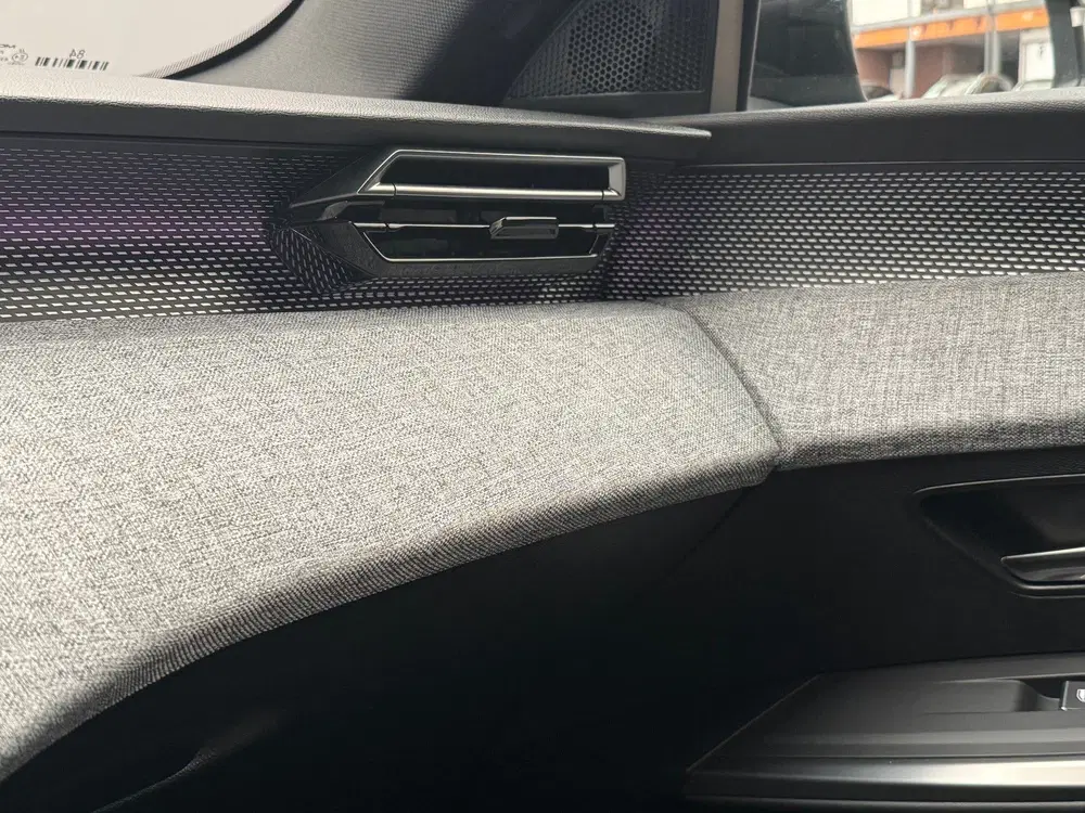 Peugeot 5008 1.2 Hybrid 136 GT uit 2024, foto 18