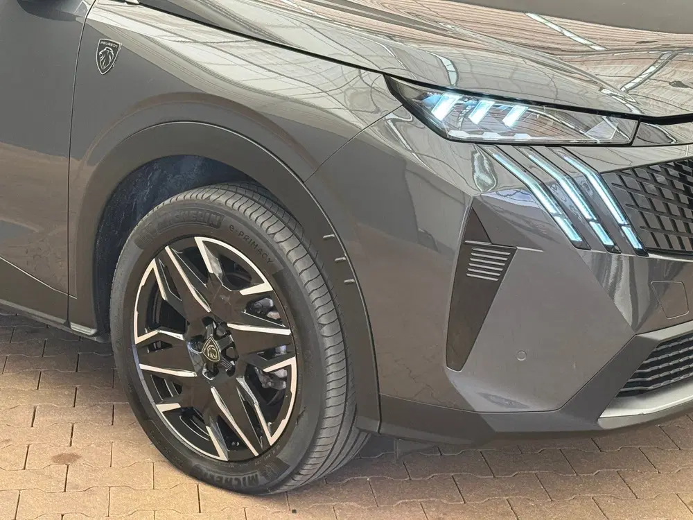 Peugeot 5008 1.2 Hybrid 136 GT uit 2024, foto 9