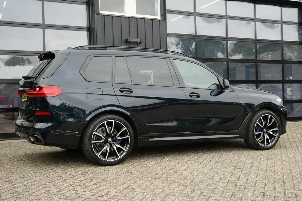 BMW X7 M50d 400 PK High Executive 7p uit 2019, foto 3