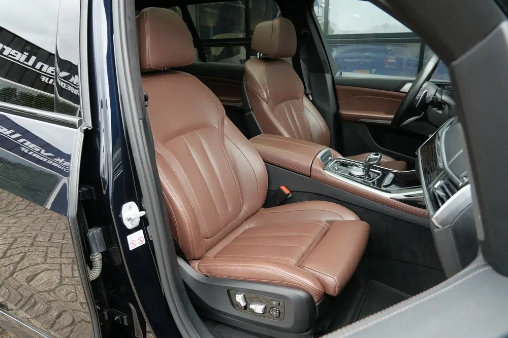 BMW X7 M50d 400 PK High Executive 7p uit 2019, foto 5