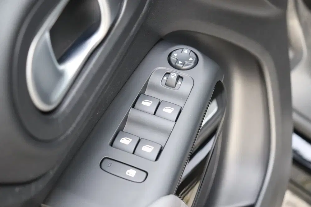 Citroën C5 Aircross 1.2 PURETECH 130PK BUSINESS AUTOMAAT uit 2021, foto 20