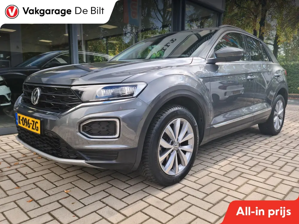 Volkswagen T-Roc 1.5 TSI Sport Business R|panodak|trekhaak|A uit 2020