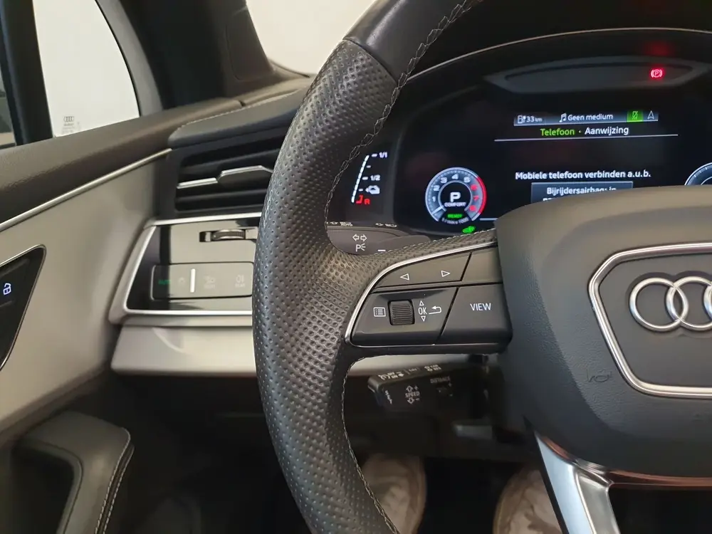Audi Q7 55 TFSI e quattro S-Line Panoramadak uit 2021, foto 10
