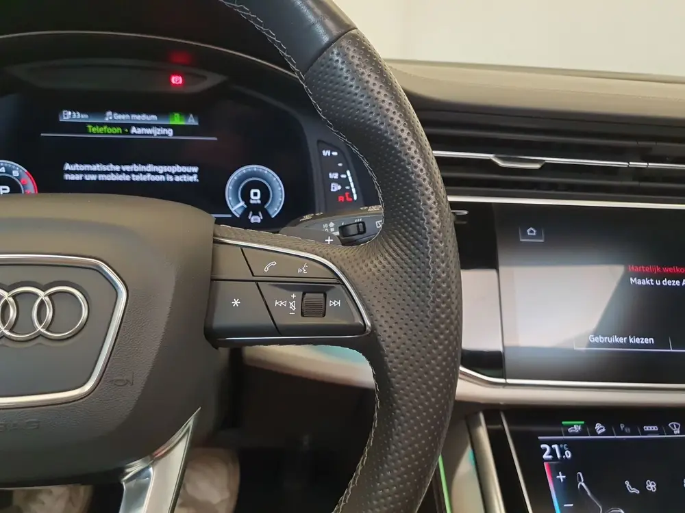 Audi Q7 55 TFSI e quattro S-Line Panoramadak uit 2021, foto 12