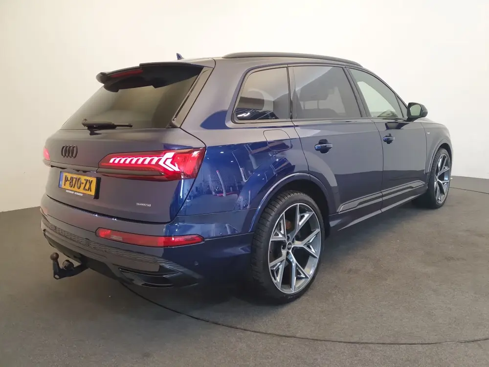 Audi Q7 55 TFSI e quattro S-Line Panoramadak uit 2021, foto 7