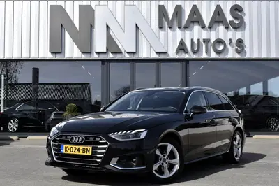 Audi A4 35 TFSI Launch edition Business Trekhaak uit 2020