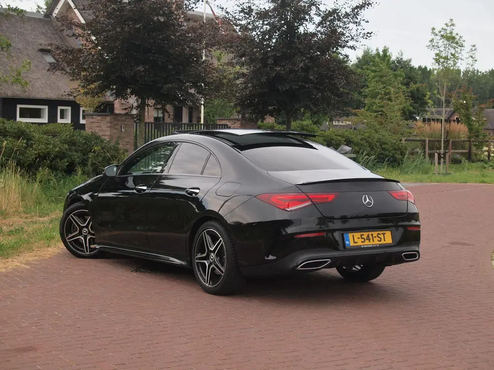 Mercedes-Benz CLA 200 Business Solution AMG uit 2021, foto 3