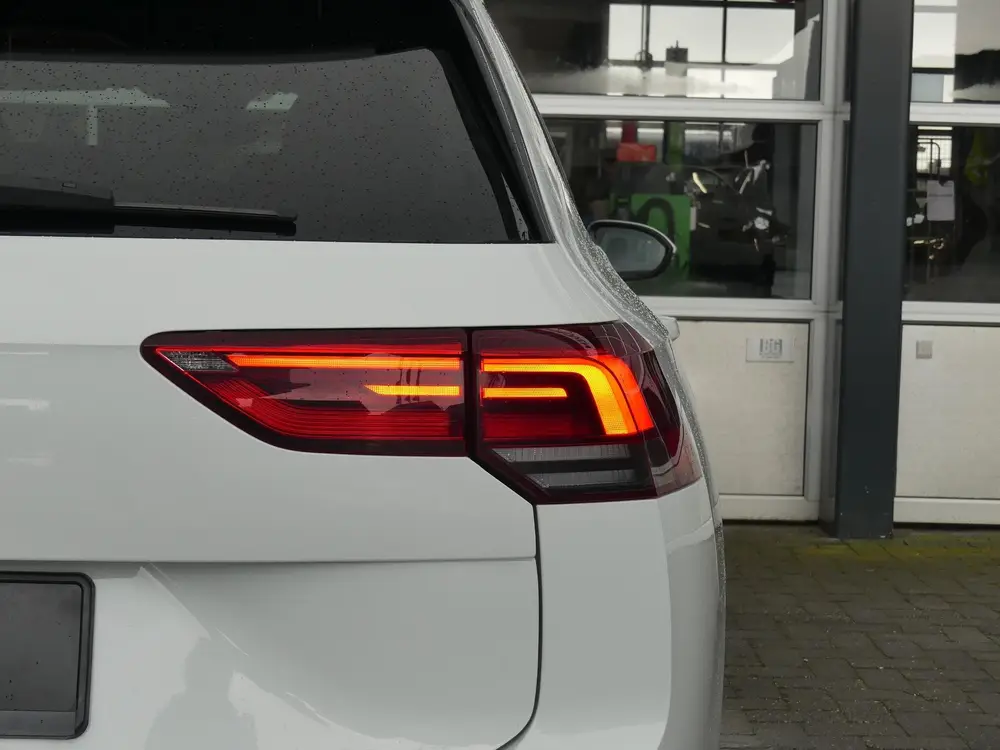 Volkswagen Golf Variant 150pk Automaat *t/m 10de bouwjaar ga uit 2023, foto 14
