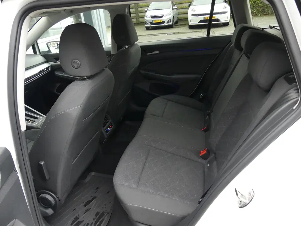 Volkswagen Golf Variant 150pk Automaat *t/m 10de bouwjaar ga uit 2023, foto 16