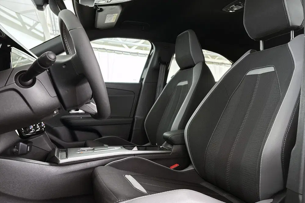 Opel Mokka 1.2 Turbo Hybrid GS Stuurverwarming Achter uit 2026, foto 6