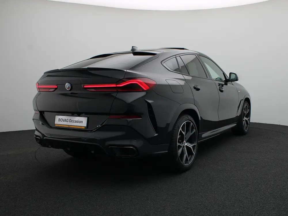 BMW X6 xDrive40i High Executive uit 2022, foto 2