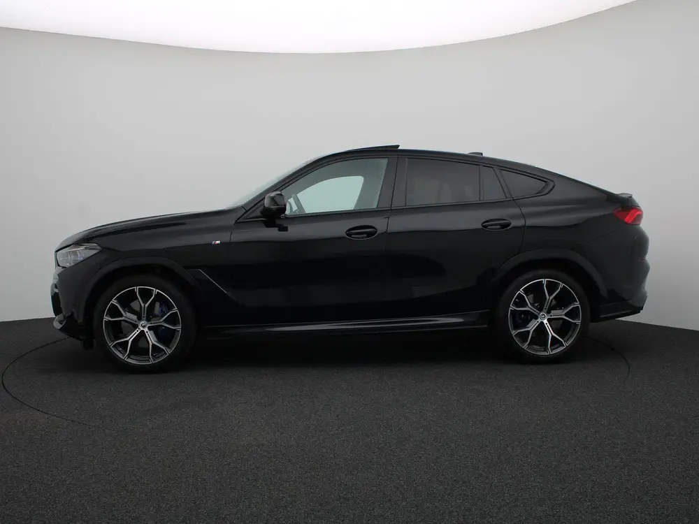 BMW X6 xDrive40i High Executive uit 2022, foto 4