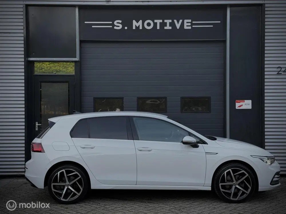 Volkswagen Golf 1.5 eTSI Style stoelvwr, Memory, IQ, Carplay uit 2020, foto 10