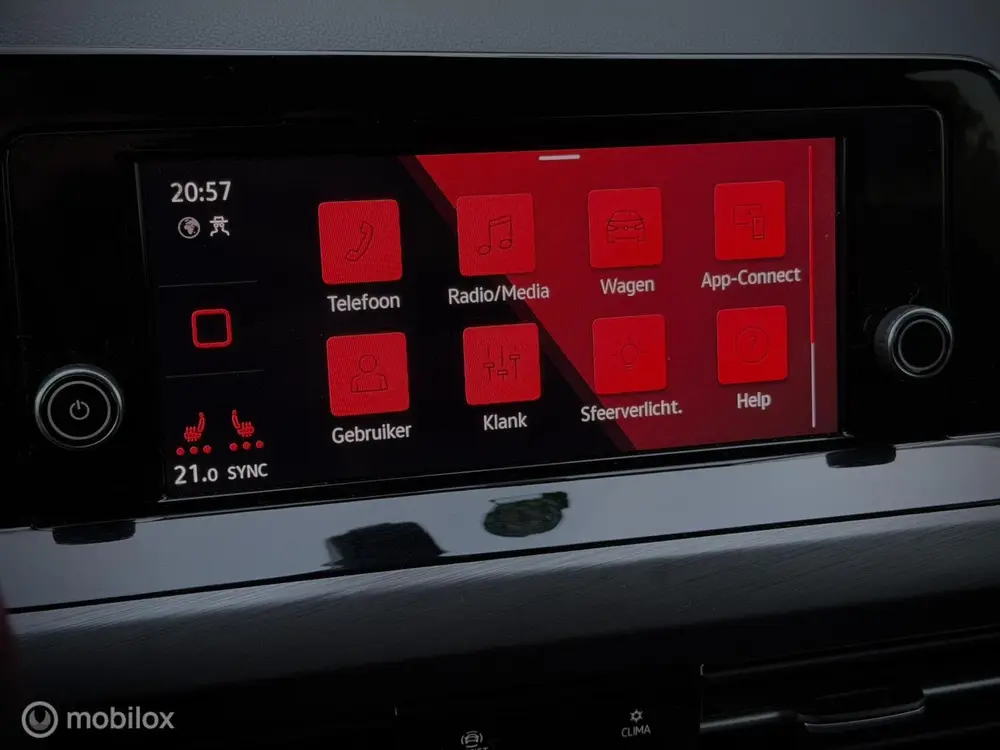 Volkswagen Golf 1.5 eTSI Style stoelvwr, Memory, IQ, Carplay uit 2020, foto 19