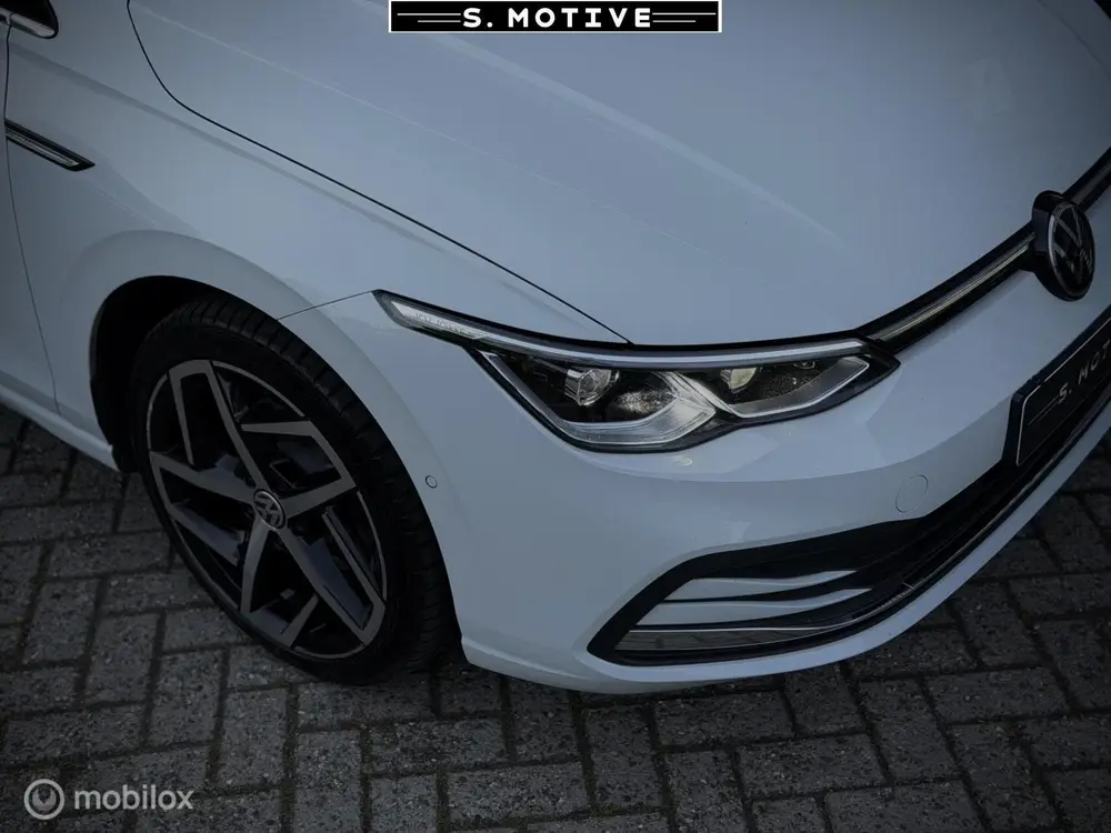 Volkswagen Golf 1.5 eTSI Style stoelvwr, Memory, IQ, Carplay uit 2020, foto 2
