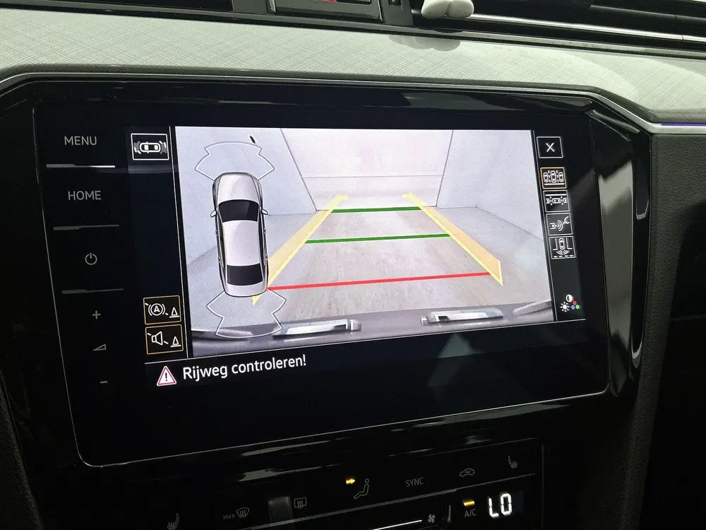 Volkswagen Passat 1.5 TSI Business | ACHTERUITRIJCAMERA | AP uit 2020, foto 11