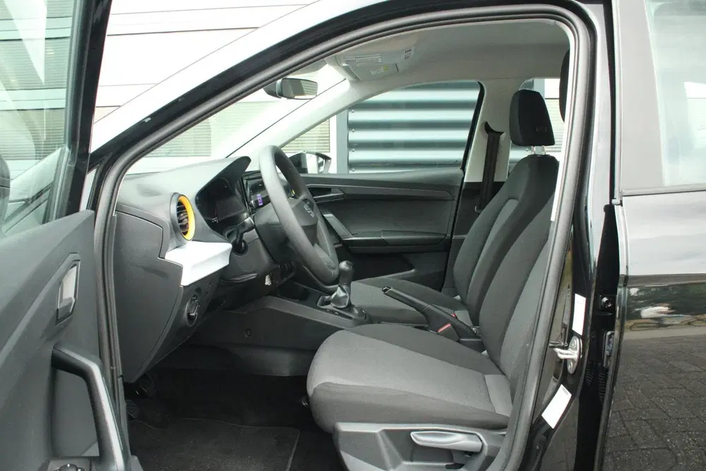 SEAT Arona 1.0 EcoTSI 95pk Reference uit 2024, foto 17