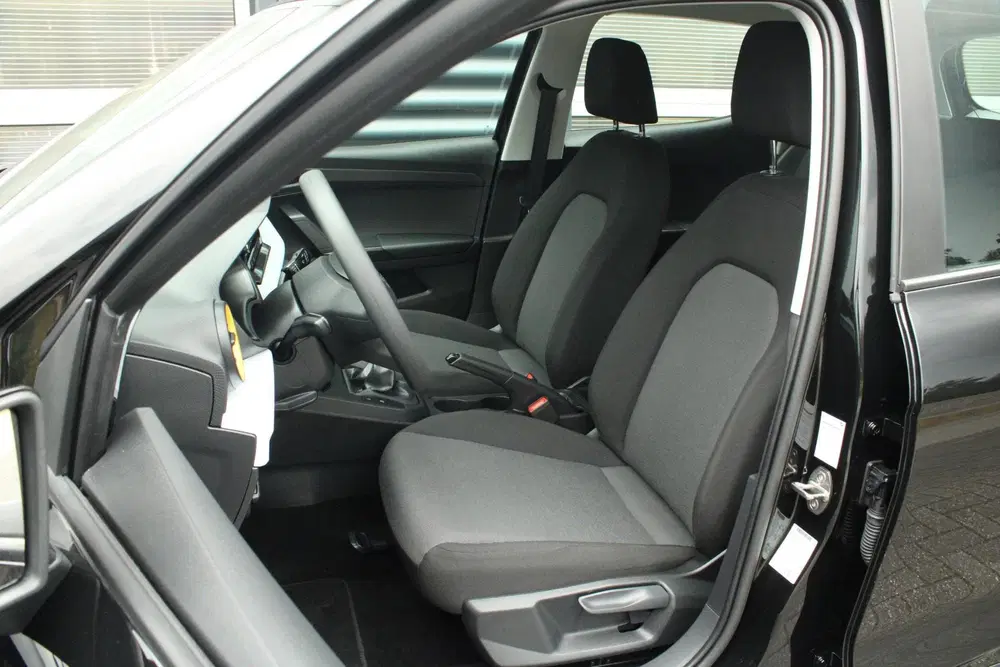 SEAT Arona 1.0 EcoTSI 95pk Reference uit 2024, foto 4